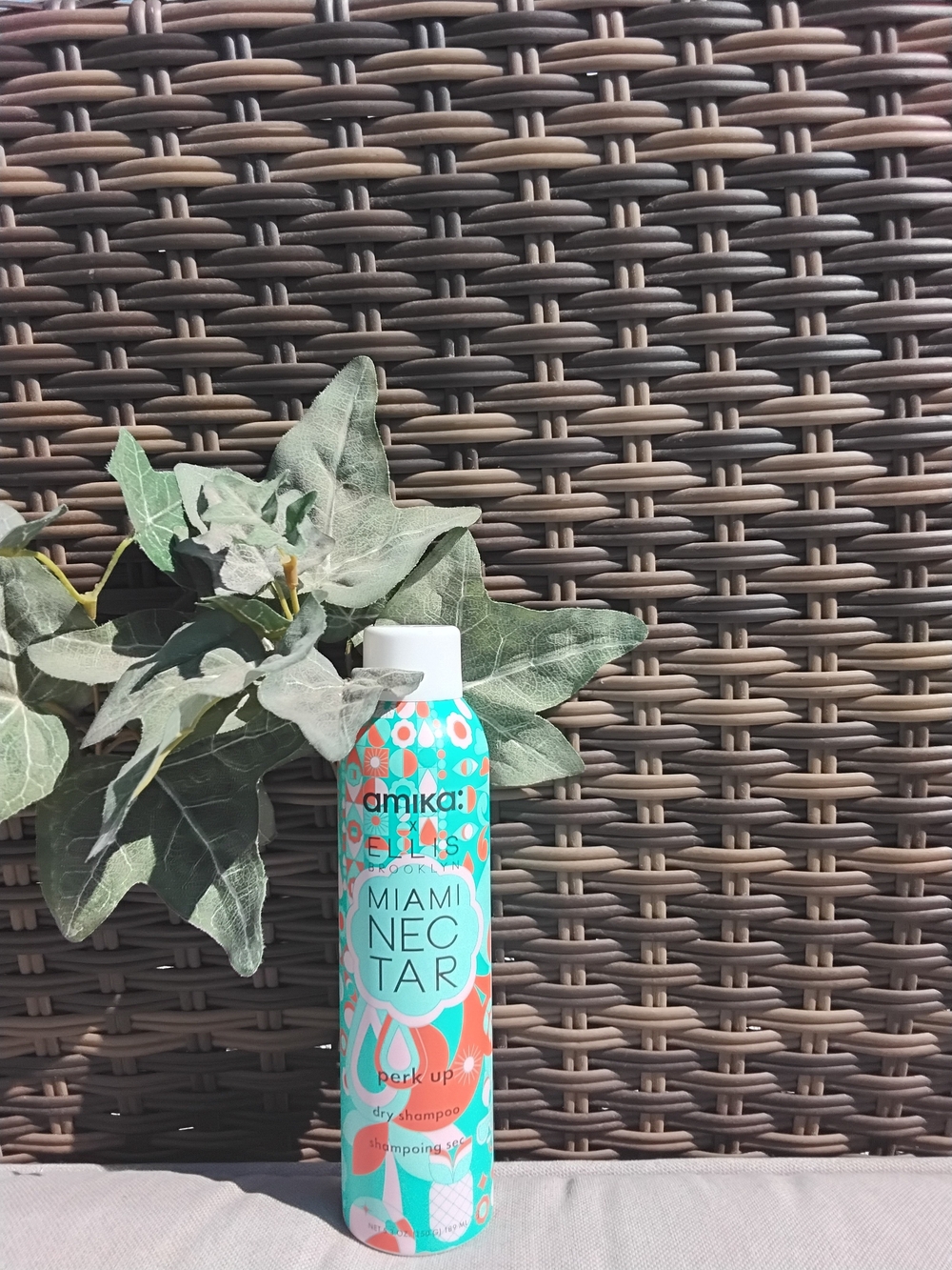 amika Miami Nectar Perk Up Dry Shampoo - Turquoise/Coral